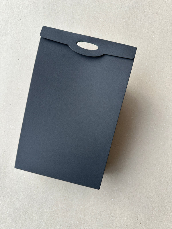 Beutel Geschenkbox aus schwarzem Karton 